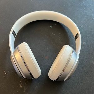 Beats by Dre Solo Wireless Headphones